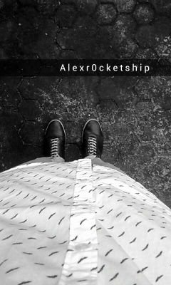 alexr0cketship's profile picture. 