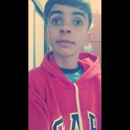 - 14 years  - Leão ♚ -Ator ♚ - Romântico ♚ - Sincero ♚ - Amigo ♚ - Fiél ♚) Apaiixonadoo