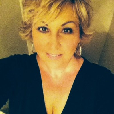 Mother of 2 boys Zoran Cross & Zander Paul. Love them. I luv2 laugh I luv someone who can make me laugh! Please make me laugh Your smile is my smile