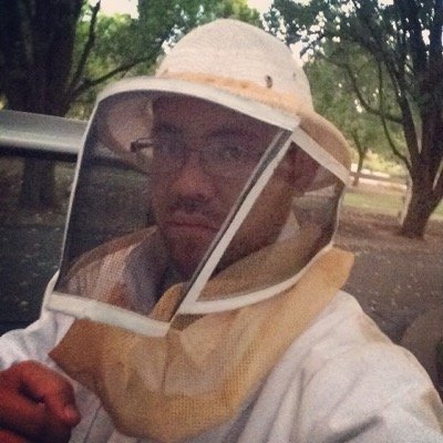 moneyandro's profile picture. Pakalolo, pineapples, and coconuts