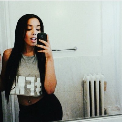 Take a seat next to the Queen♡ RP-FL.