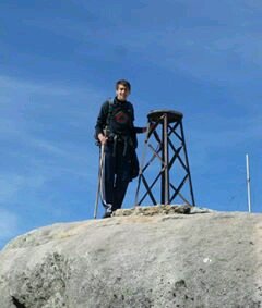 Camrevoquista. Salesiano. Ingeniero en Sistemas de Información. Desarrollador front end