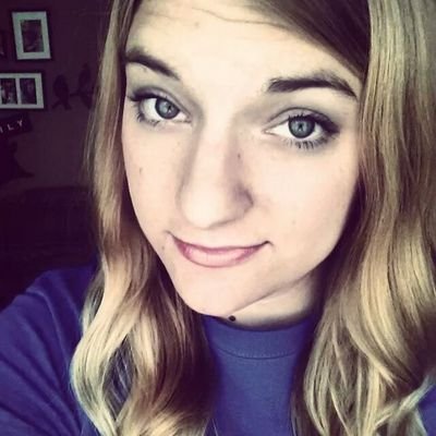 Shhhaunda's profile picture. Married, happily. 
Painting/Education ESU graduate