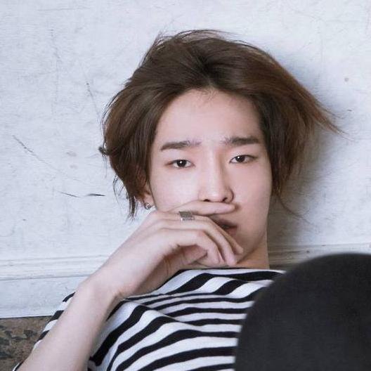 Obviously 5 - 1 = Ø. WINNER baes only♡ lideo maknae shipeo gahh