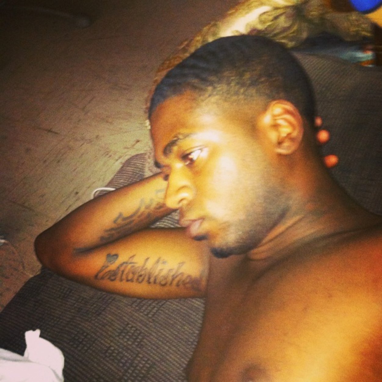 No need 4 the faces I watch all fronts i was born not made 4 life an neva as a person sud u use me!.!.!. Frfr