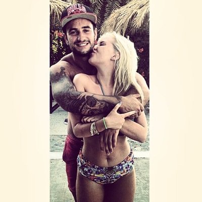 Sar_Mitch's profile picture. jibberish