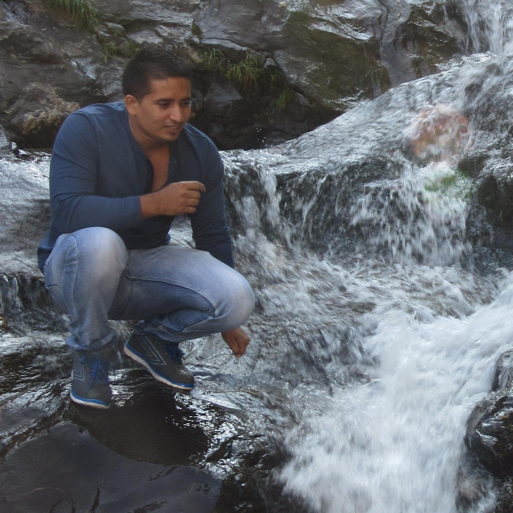 electronics engineer, free-lancer,determined, wild, fearless,emotional to conclude #allinone