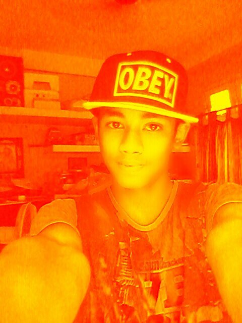 jst a boy..living a boaring life..and trying 2 make it easy