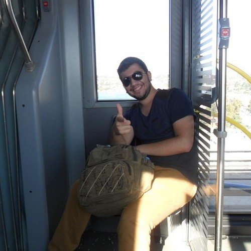 EraycannDerki's profile picture. Hayattan soğumuş bir insan daha...