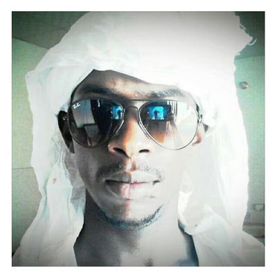 ‏شخصى البسيط بأحث للمعرفة , محب للعلم  و التواصل , سعيد بوجودى معكم  (^_*)      أخى سامحنى إن أخطأ فى حقك  فأنا هشاب نبتة أصلها بلاد العرب
