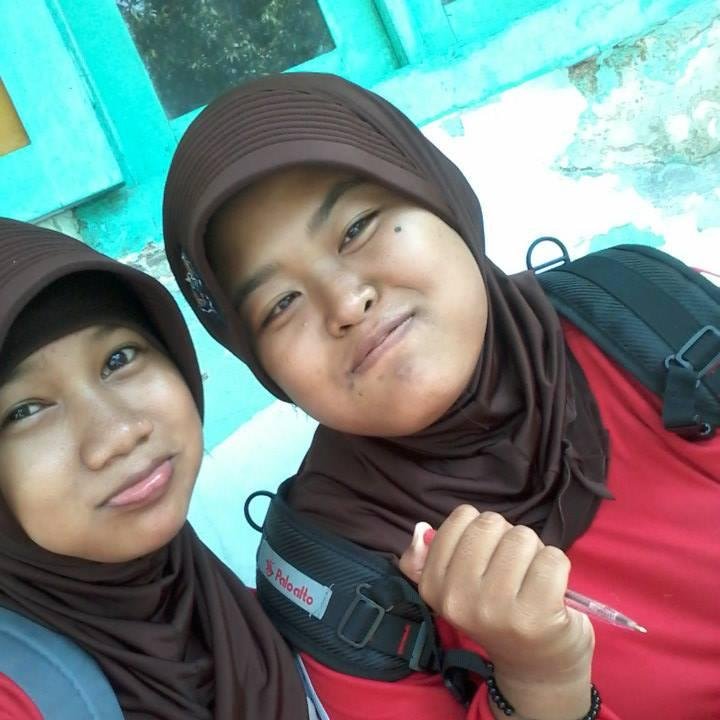 Be your self :) Putra :* {}