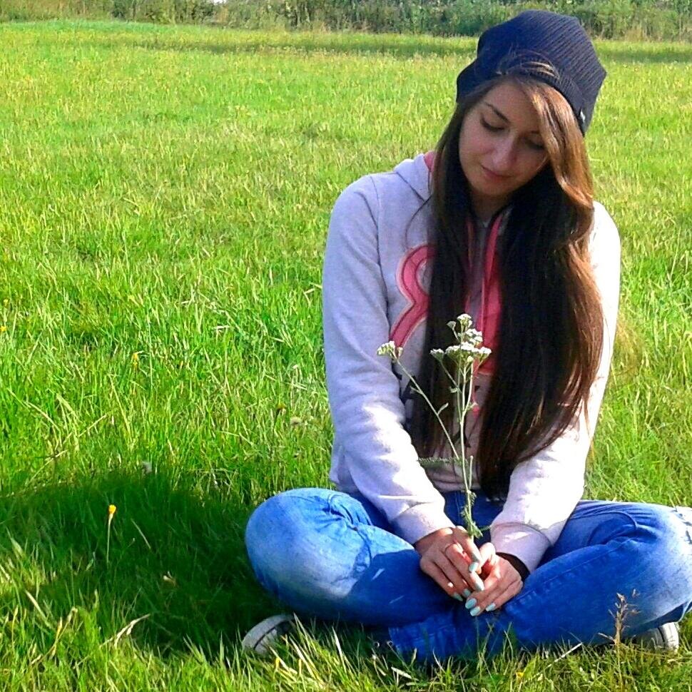 IreneElisabeth8's profile picture. Hello! I'm a young photographer with a blog to prove it! :)
http://t.co/JDwzVUjMMW