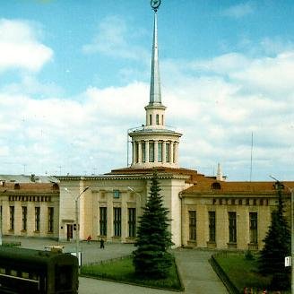 Доведи город до идеала!