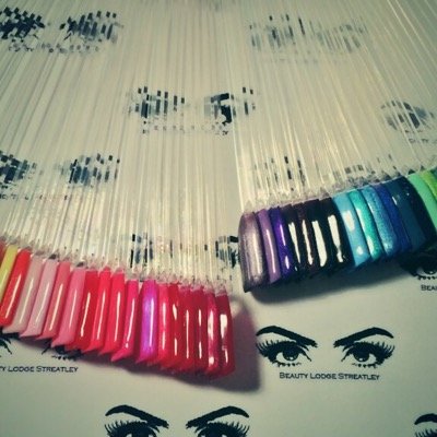 Beauty Lodge Streatley provides affordable beauty treatments including gel nails, mani + pedis, lash extensions & waxing. Serving Luton and surrounding areas!