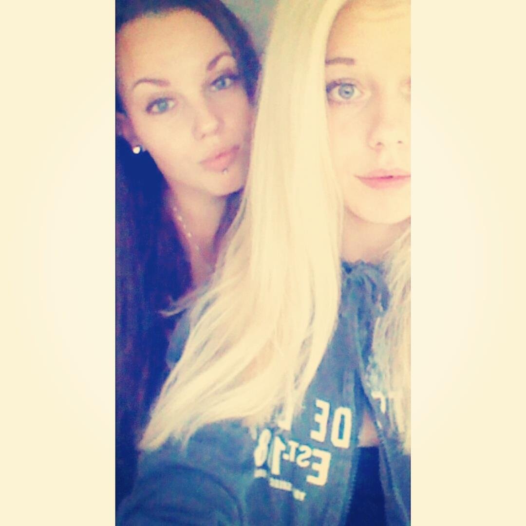 Soccer for life ! ♥Stay Strong and never give up! ♥ Don't dream your life make it true !  ♥lieve vriendinnetje Fimke!  ♥ insta: xjannelientje