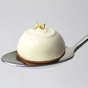 Acidemacaron's profile picture. 10 rue du Bac, Paris 7