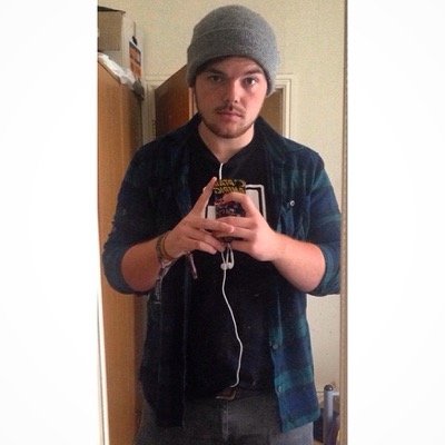 Motorsport Engineering student at UCLan...Beanie hat enthusiast and grower of a shit neck beard. Instagram: @GeorgeRoch91