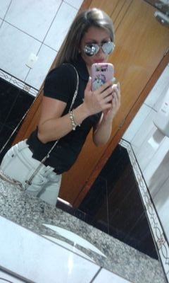 alynequeiroz94's profile picture. alyne