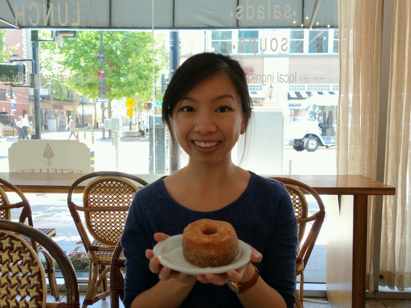 twenty-something from davis/sacramento. i like food, bunnies, and baked goods.