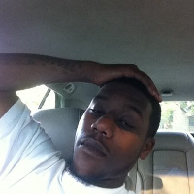 Est. 1993  #Southside #TeamTatted; Real Niggas Do Real Shit; So #FollowMe. Ima Stoner.!! IG: Jon_Mfn_Gee
