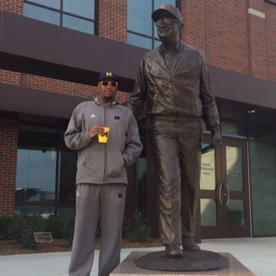 RoyceDa Profile Picture