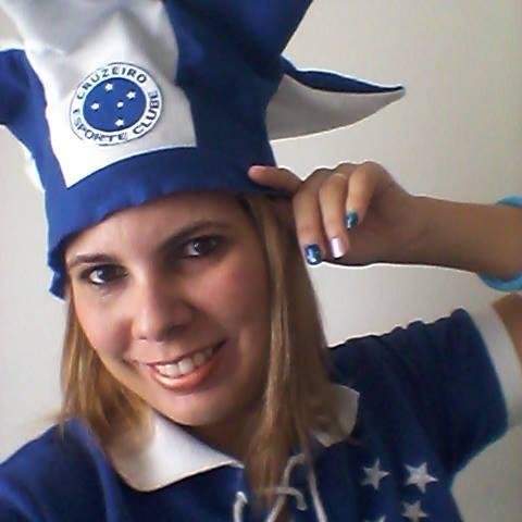 TORCEDORA Do CRUZEIRO☆☆☆☆☆
Casada♡♡
Amo minhas calopsitas ..♡♡♡♡
Mineira!
Protegida  por Deus e Nossa senhora Aparecida..
Feliz...