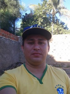corinthiano roxo, mencânico de ar-condicionado altomotivo e eterno grafiteiro.