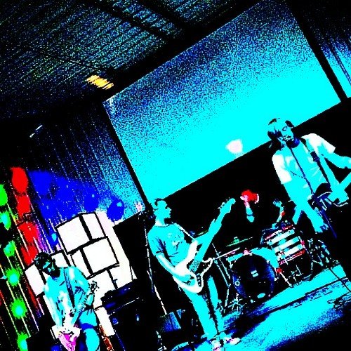 Dret75's profile picture. Chicago based punk band. http://t.co/OUmjJdqlRT