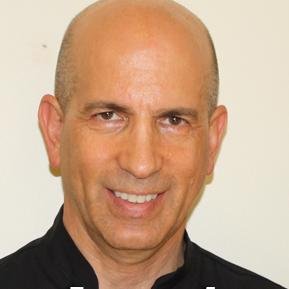We are a premium care dental office centrally located in Maple Ontario.Our focus is on creating beautiful and healthy smiles in a warm and friendly environment.