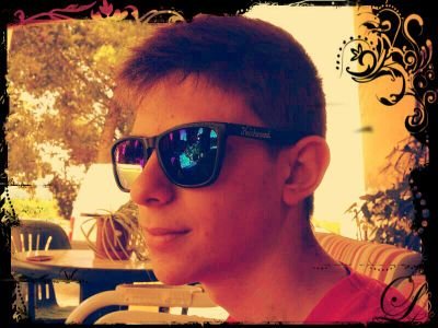 JavittleMonster's profile picture. 30 Seconds to Mars, Echelon hasta la muerte, Provehito in altum, LP, Potterhead, FCB, ECF, Maroon 5, ESDLA, LP, VIII Ali