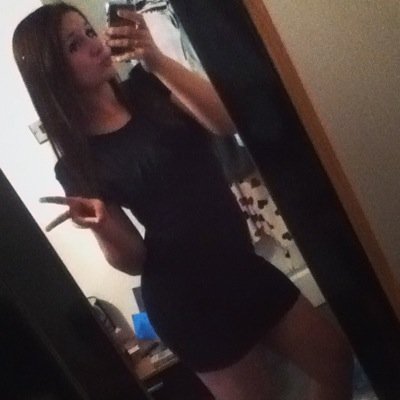 Instagram: chelsieelou 
snapchat: chelsieelouise 
Sheppey girl✌