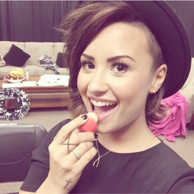 i'm here for you :) ddl my queen.