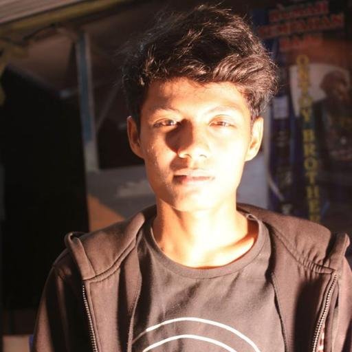 Vokalis Di JARUM KEMATIAN https://t.co/wHyytnMZKD fans page facebook saya https://t.co/BTGX4b9M2K
https://t.co/b1KHruck6e
Berpacaran, 22 September 2013