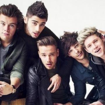 *♡One Direction Fan!! Nail, Louis, Harry, Liam Zayn..♡ Cute as a button every single one of you! :)