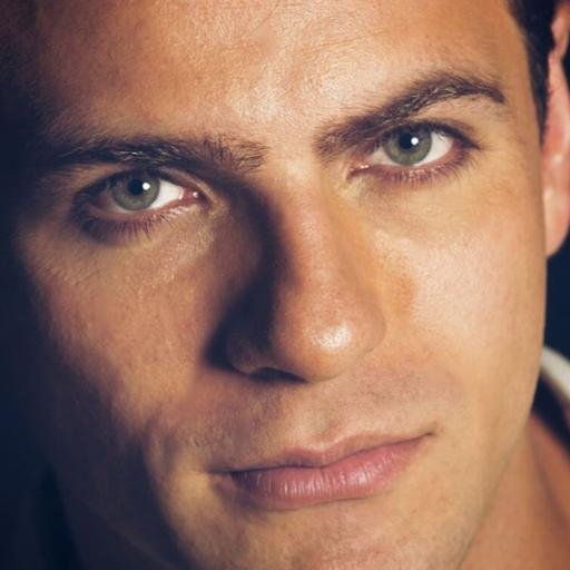 Fans Club de Argentina de @azarpablo Actor, pintor, defensor de los animales.