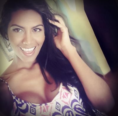 Mamá de Ivana ♥ Instagram @daniflores04