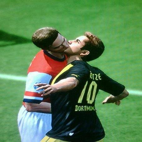 Contact me if you want a Fifa UT Wager. PS3.