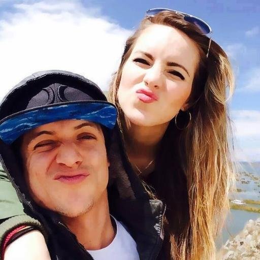 Fan de @marianavertiz1y @GinoPessaresi Sigueme y @jazminpinedo @GinoAssereto @arizaga_a @NicolaPorcella COBRA