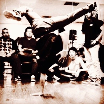 Breakdancer (Chef Rawkers Crew) || Musician || FB & Instagram: kavinmedrano