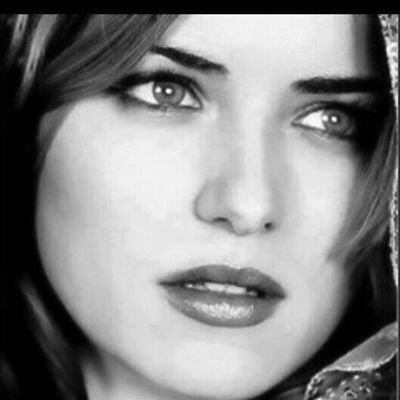 سيري يادموعي واحرقي حتى الجفون                                 ♡♥`；，·`；，·`；，·`；，·`；，·             وابكي على الي فارقوني ماظنهم يردون                         ♡♥`