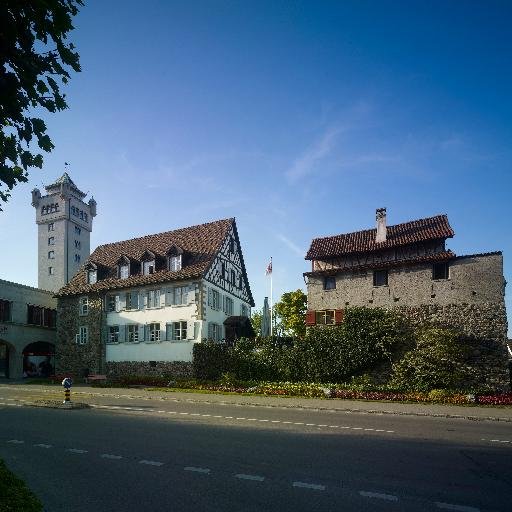 RoemerhofArbon's profile picture. Der Römerhof ist ein kleines charmantes Hotel mit 11 Zimmern, Gourmet Restaurant, 2 Säli und Cigar Lounge in einem geschichtsträchtigen Riegelbau.