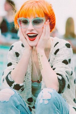 paramore. hayley williams. taylor momsen. tay jardine. jenna mcdougall. female fronted bands in general.
