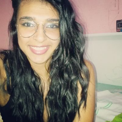 Baiana, Namorando, Geminiana, 20 anos ;)