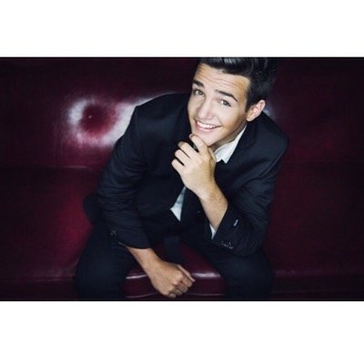 So basically i love aaron carpenter❤️❤️❤️