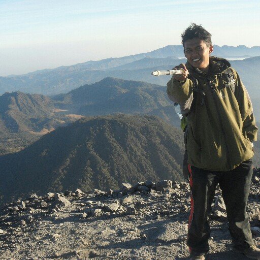 zainur02's profile picture. 