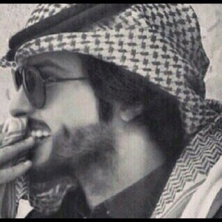 اسمي سسعود الخآلدي .. مجرد مغرد .. شاعر وكااتب خواططر' أن شاء الله تعجبكم كل تغريداتي. .. واتمنى لكم السعادهہ♡~ kik:vb_1995