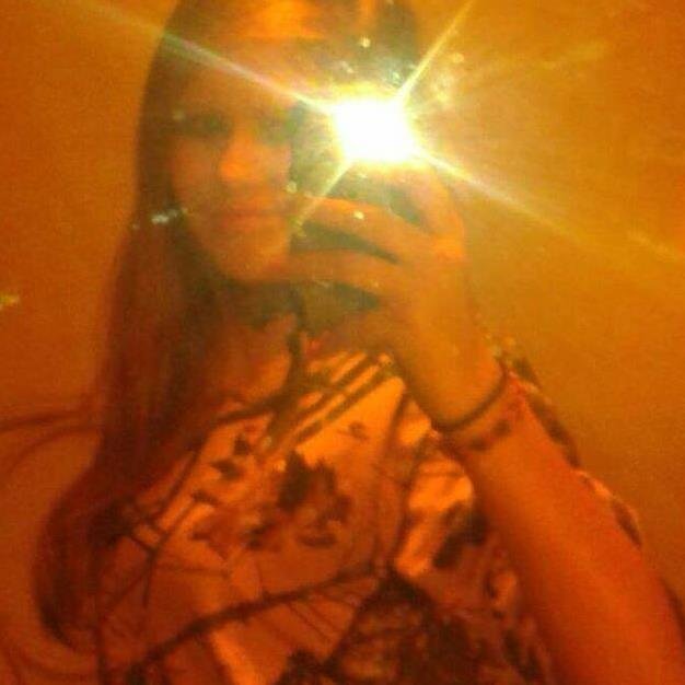 I Go to Reidsville Middle School  Friends Akira,Kayla,Amber,Savannah,ElexisBuck,And Najee Ewing is my buddy