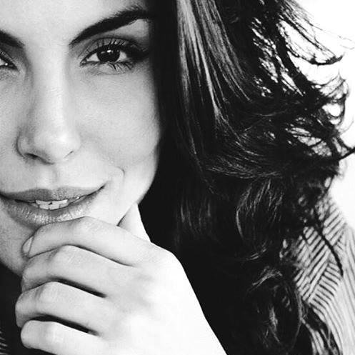 'Esqueci o que ia escrever, mas se fosse pra falar de amor, escreveria pra você.'