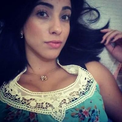Victoria Reimão | 22 Years | Paulista
Virginiana