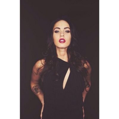 DaeryssaPenrose's profile picture. Single Teen Mother to my son Brandon Ned Stark took me on as his own and Benjin is my adopted Dad (@ModernPackGoT)